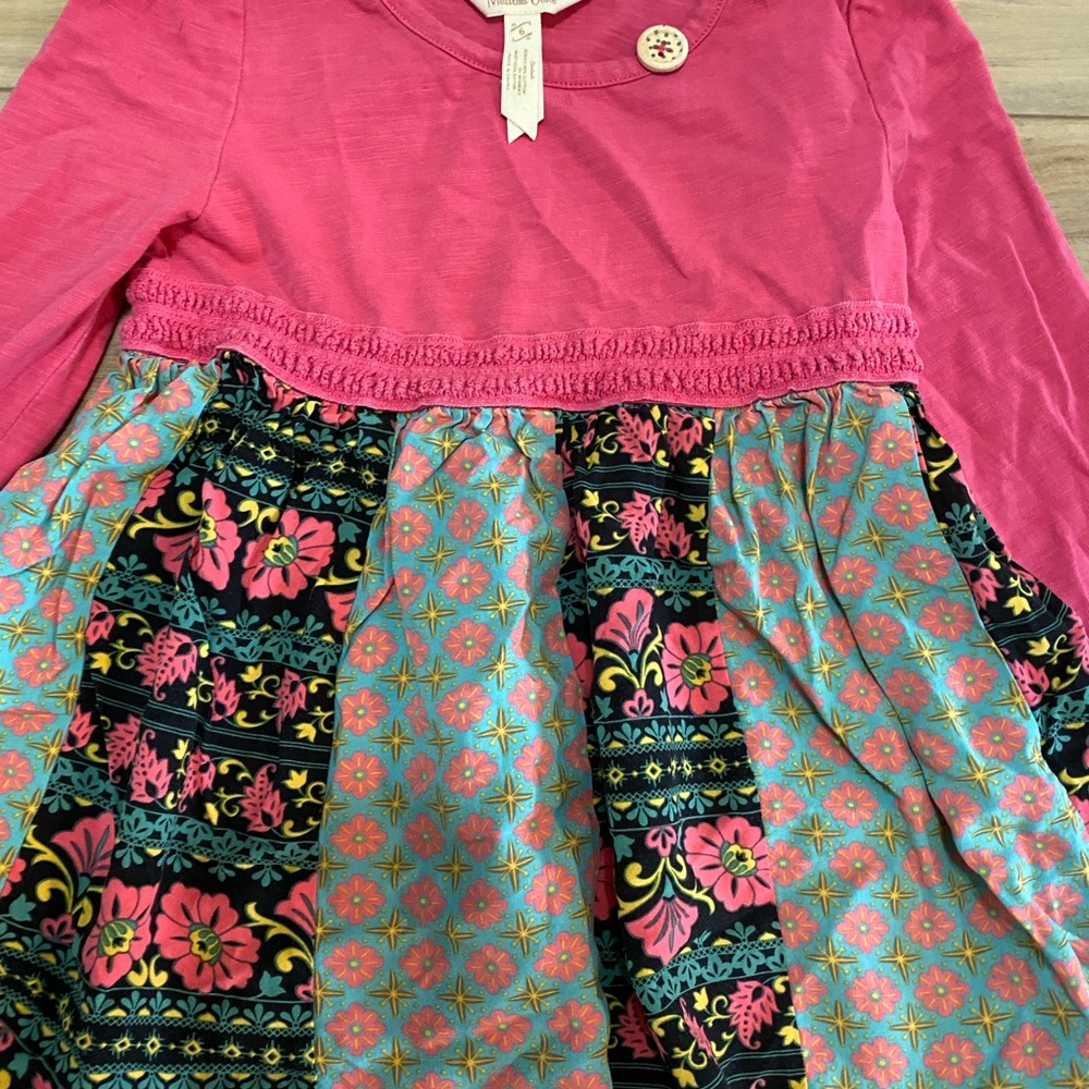 Matilda Jane Poinsettia Top sz. 6 - Picture 2 of 5